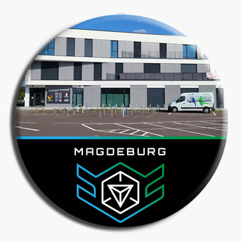 Sportstätten - Magdeburg ist eine Sportstadt. Das 2023 errichtete Sportleistungszentrum liegt zentral neben der MDCC-Arena, der Getec-Arena, der Leichtathletikhalle und den Magdeburger Sportschulen. 
